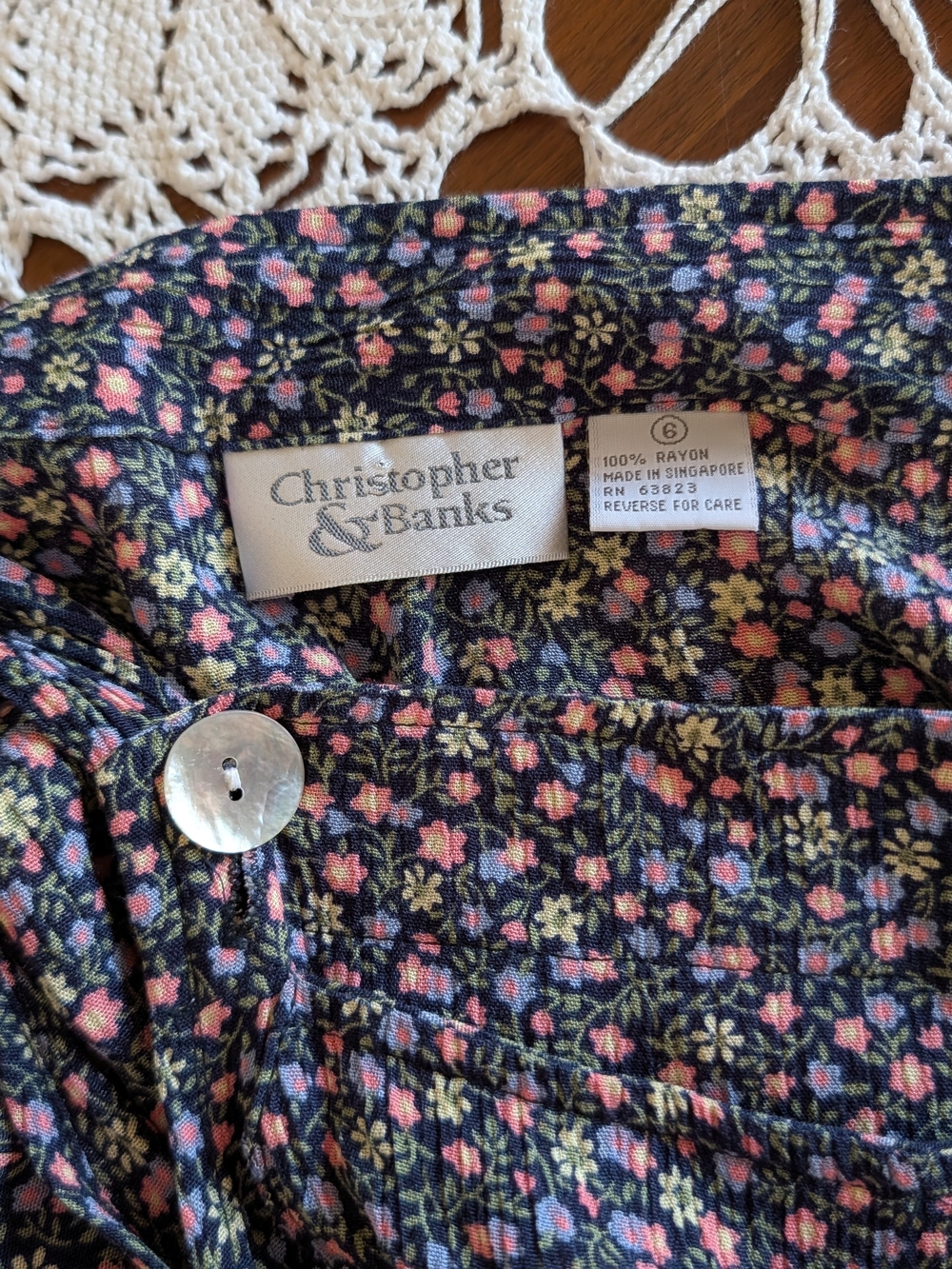 Vintage Christopher & Banks Apron Dress Floral - 6 - Picture 8 of 10